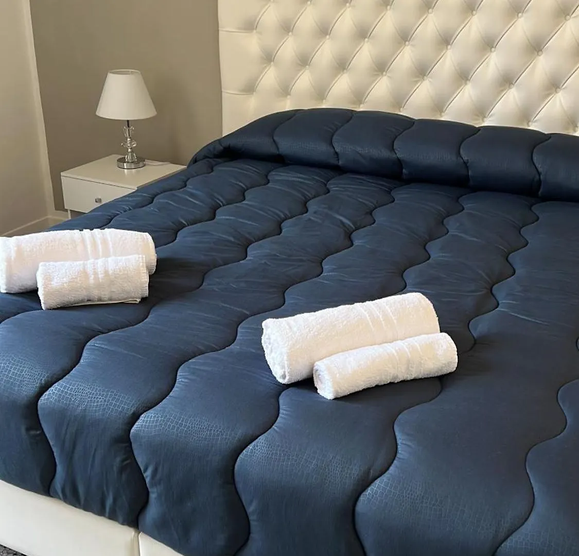 Luxury Room Anelli Center Of Roma Italy